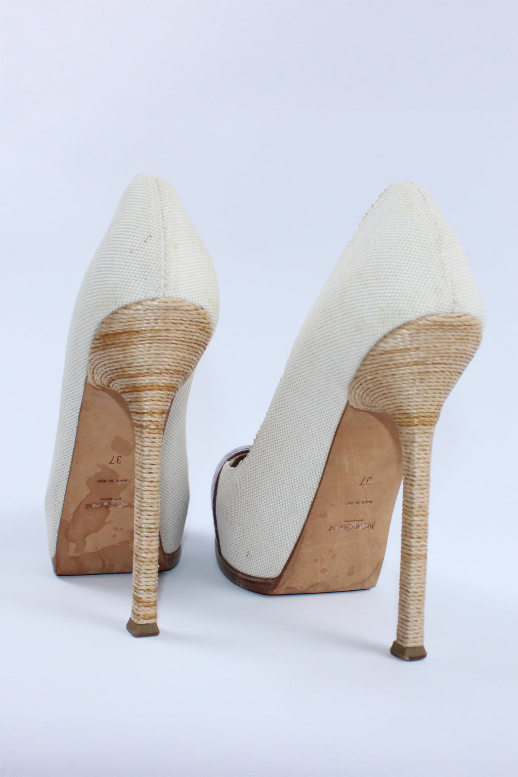 Yves Saint Laurent Crocodile Toe Pump