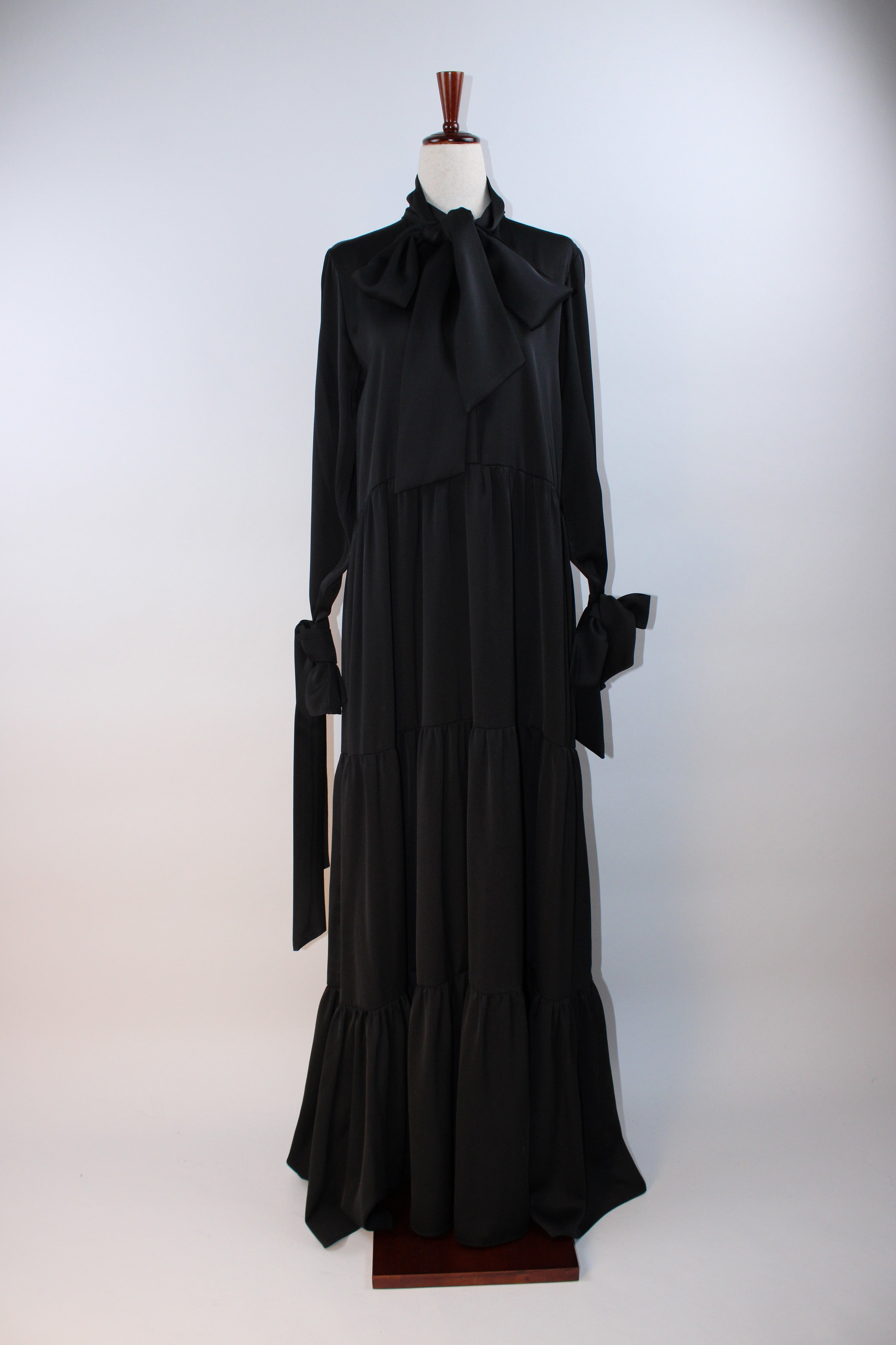Bluzat Tiered Bow-Neck Maxi Dress