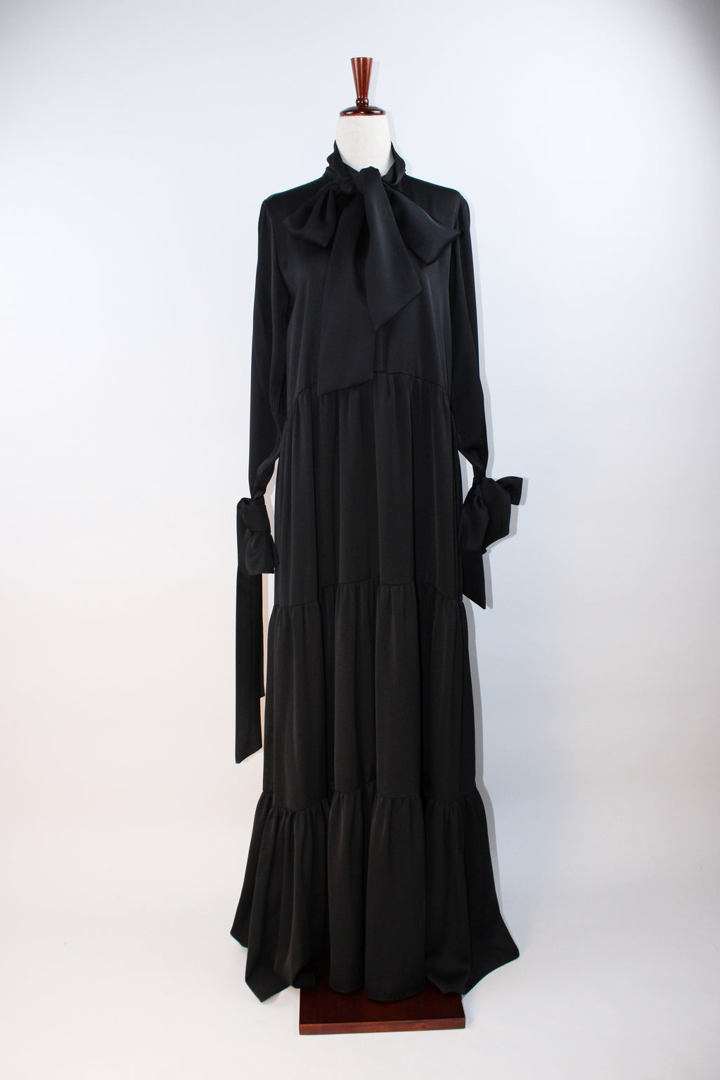 Bluzat Tiered Bow-Neck Maxi Dress