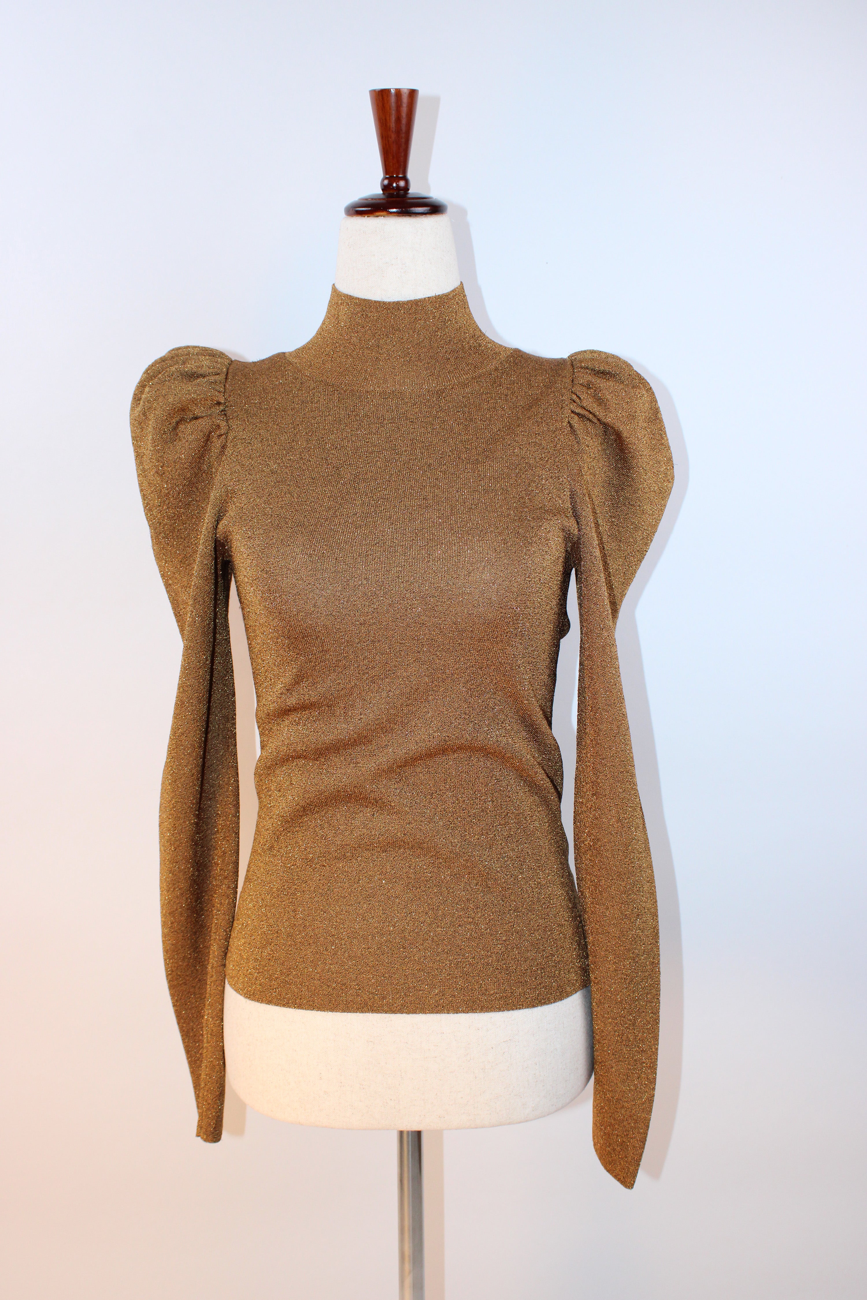 Alice and Olivia gold metallic puff sleeve knit top